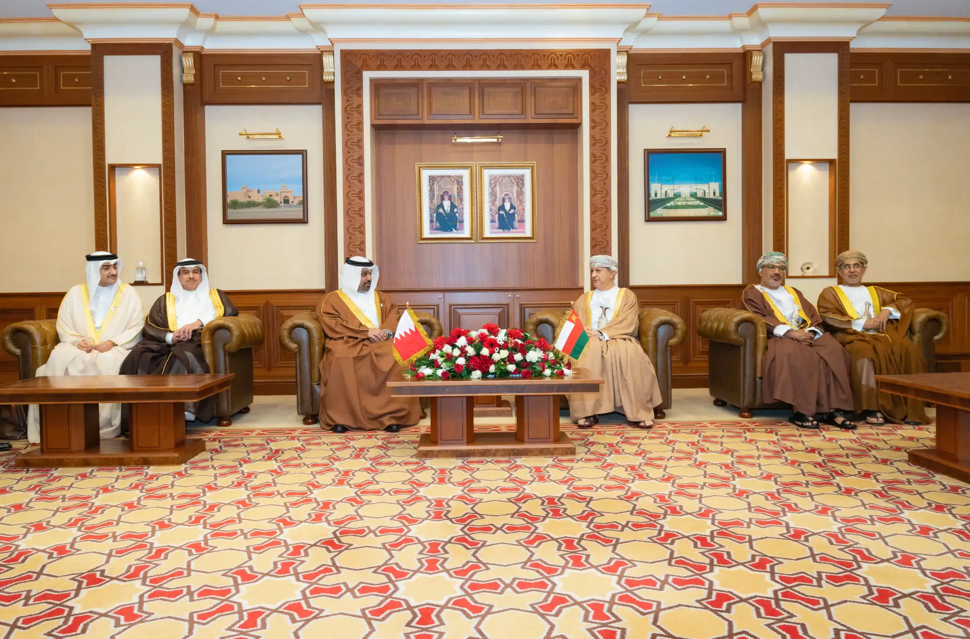 وزير المالية يستقبل معالي وزير المالية والاقتصاد الوطني البحريني 